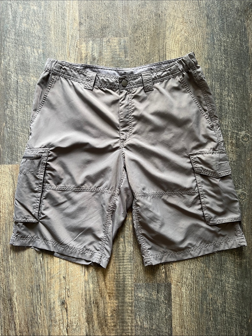 Men's Cargo Shorts in Gray - Classic Utility Style